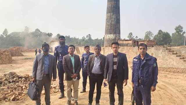 ময়মনসিংহে অবৈধ ইটভাটায় অভিযান : পরিবেশ অধিদপ্তর