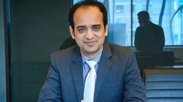 লাইভে এসে দেনা পরিশোধের ঘোষণা দিল ইভ্যালির রাসেল