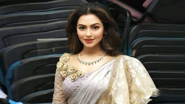 ভক্তদের কি সুখবর দিলেন নুসরাত ফারিয়া?