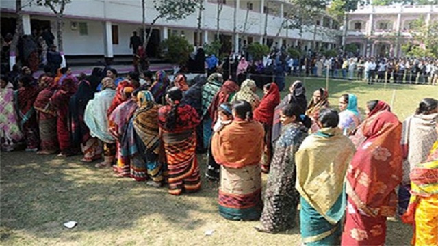 সৈয়দা সাজেদা চৌধুরীর আসনে ভোট চলছে
