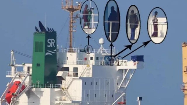 মালিক পক্ষের সাথে যোগাযোগ করলো জিম্মি জাহাজের দস্যুরা!