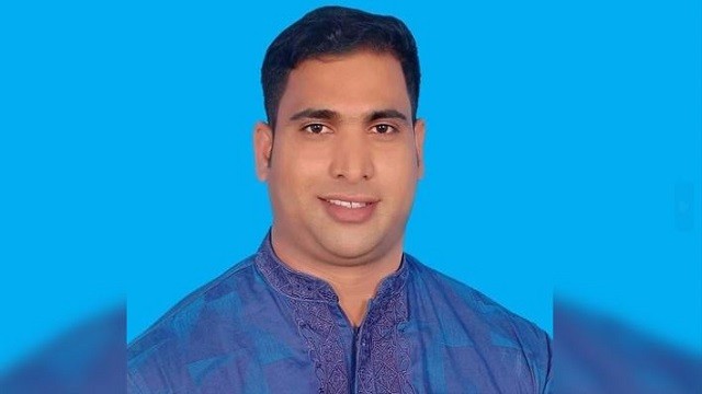 নরসিংদীতে ইউপি সদস্যকে প্রকাশ্যে গুলি, পরে গলা কেটে হত্যা