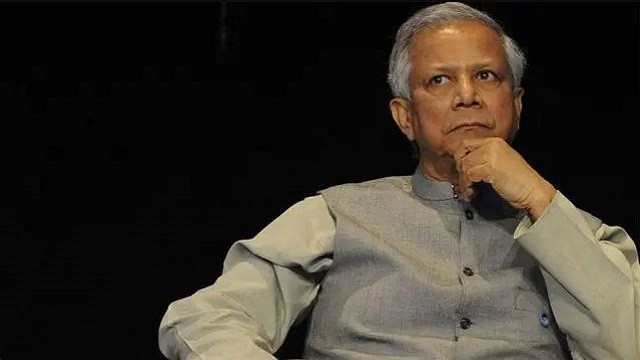 ‘সুবিধাভোগী’ প্রশাসন নিয়ে বেকায়দায় অন্তর্বর্তী সরকার