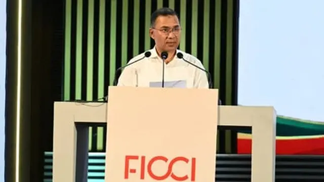 ২০৩৪ সালের মধ্যে বাংলাদেশকে ১ ট্রিলিয়ন ডলারের অর্থনীতিতে রূপান্তরের অঙ্গীকার প্রধানমন্ত্রীর