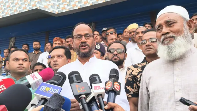 বিগত সরকারের দুর্নীতি তদন্ত করে পরিকল্পিত বেড়িবাঁধ নির্মাণ করা হবে: প্রতিমন্ত্রী টুকু