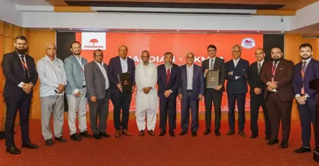 পোশাককর্মীদের স্বাস্থ্য নিরাপত্তায় বিকেএমইএ-গার্ডিয়ান লাইফের চুক্তি