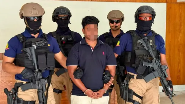One arrested over customs server fraud