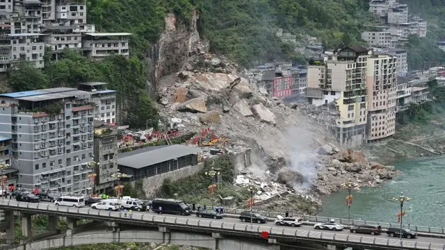 China landslide kills 8, at least 34 missing