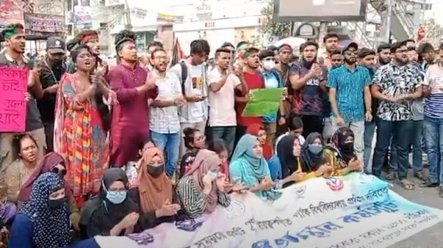 অবরোধ সাত কলেজের শিক্ষার্থীদের সায়েন্সল্যাবে