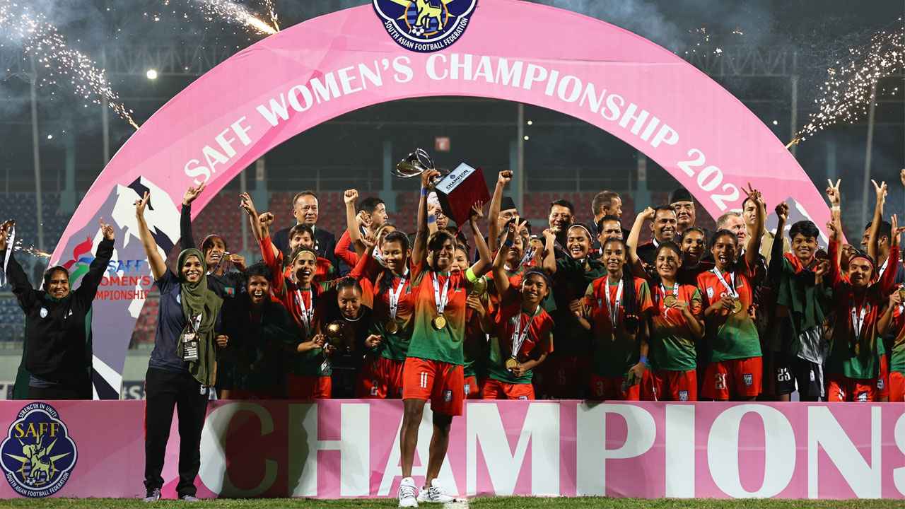 যমুনায় সাফজয়ীরা প্রধান উপদেষ্টার সংবর্ধনা নিতে