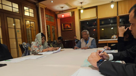 Dhaka’s efforts will be to include concerns, demands in COP29 declaration: Yunus