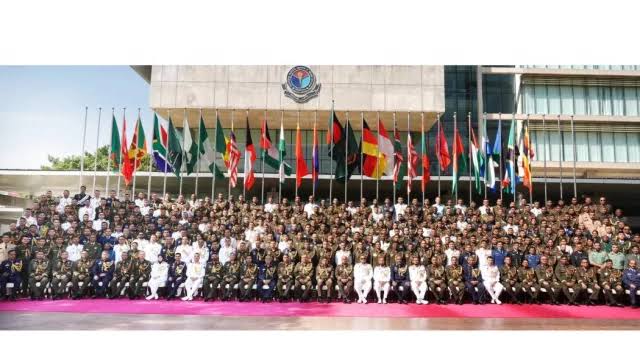 Army chief urges graduates to apply wisdom for advancement of military, nation