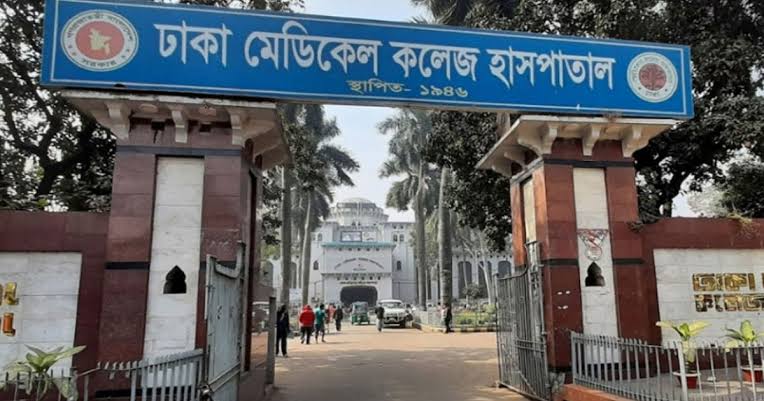 রামপুরায় চাঁদাবাজি নিয়ে গোলাগুলি, একজন গুলিবিদ্ধ