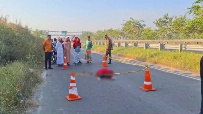 Woman’s bullet-hit body found on Dhaka-Mawa highway