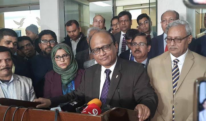 New ACC chief Momen, commissioner take charge