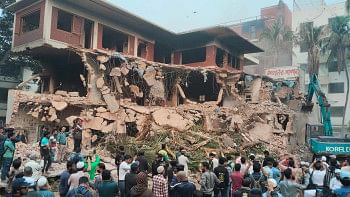 Global media covers razing of AL-linked houses