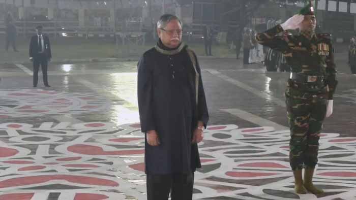 President pays tribute to language martyrs