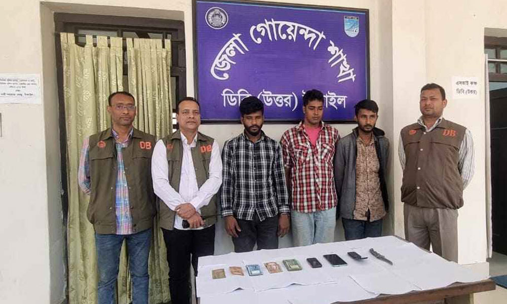 মাদকের টাকার জন্য টাঙ্গাইলের চলন্ত বাসে ডাকাতি