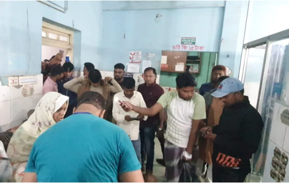 Two ‘robbers’ killed in Shariatpur mass beating