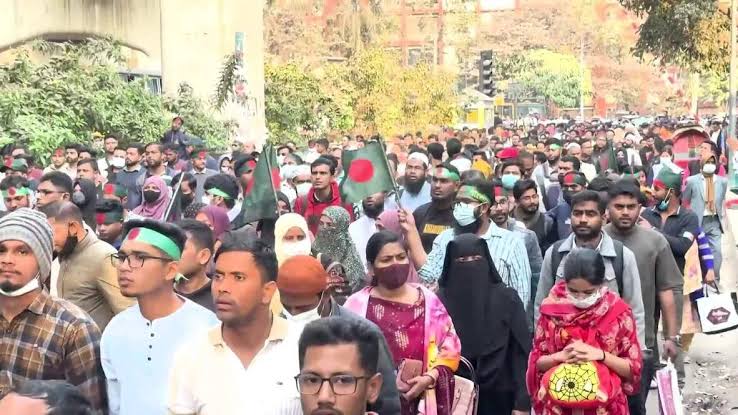 Teacher candidates call off protest, head back to join schools after SC ruling