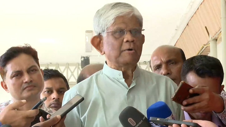 ব্যবসা-বাণিজ্য কমায় বেকারত্ব বেড়েছে : অর্থ উপদেষ্টা