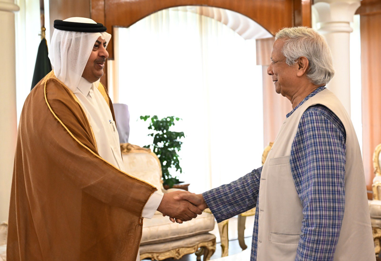 Qatar extends support to Bangladesh reform agenda
