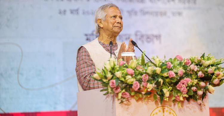 আমরা যাদের সম্মান দিতে চাই যথাসময়ে যেন দেই: প্রধান উপদেষ্টা