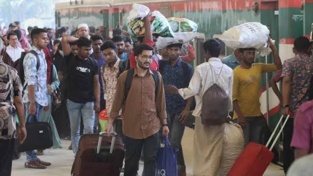 Eid vacationers start returning