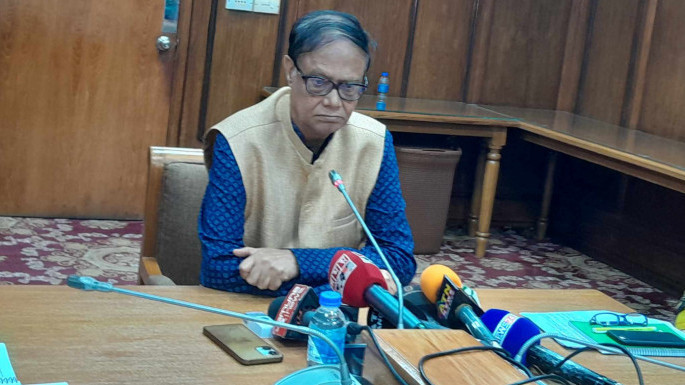 Banks must be kept free from political interference: BB governor