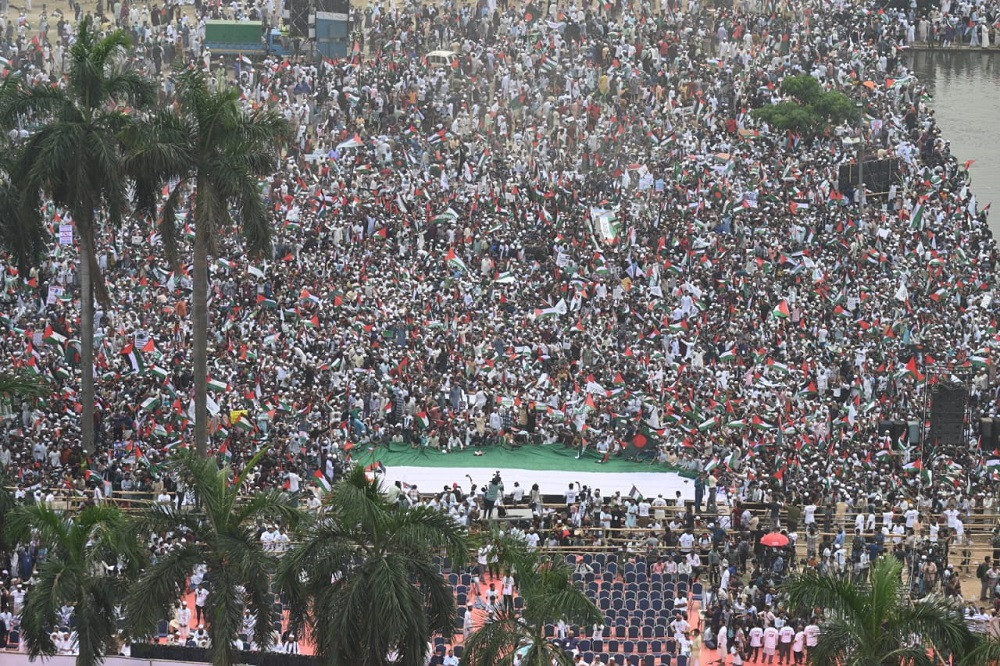 Protesters call upon Muslim world to boycott Israel
