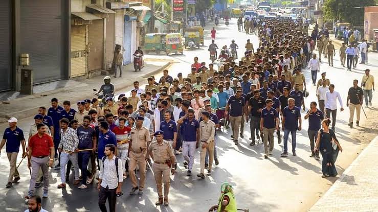 India detains over 1,000 Bangladeshi migrants
