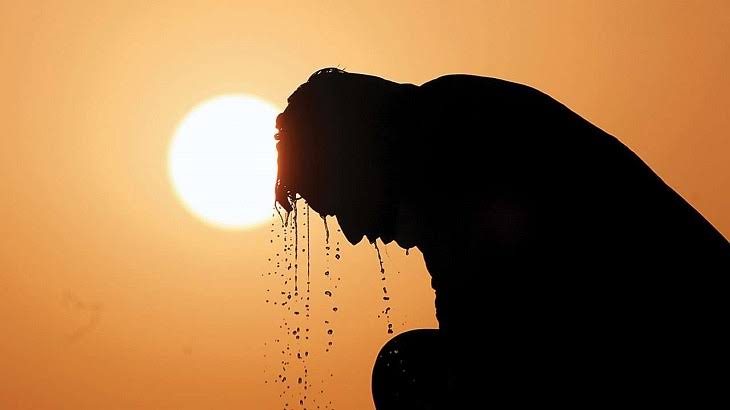Heat wave grips Dhaka, some other parts of the country