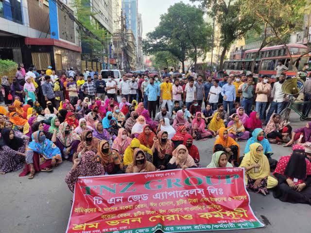 TNZ workers block Srom Bhaban, demand unpaid wages, Eid bonus