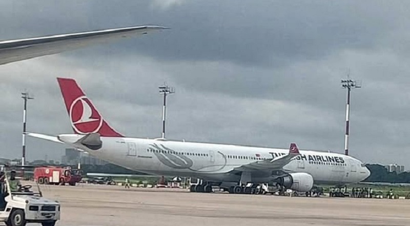 Turkish Airlines flight makes emergency landing in Dhaka after engine fire