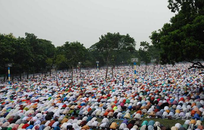 Sholakia hosts largest Eid-ul-Azha congregation