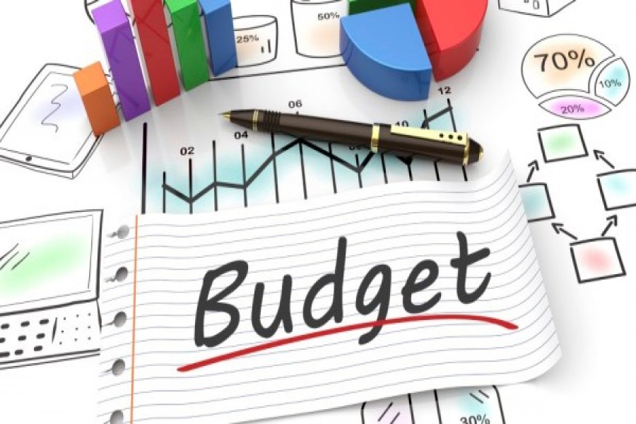 Govt adopts medium-term strategy to address economic risks