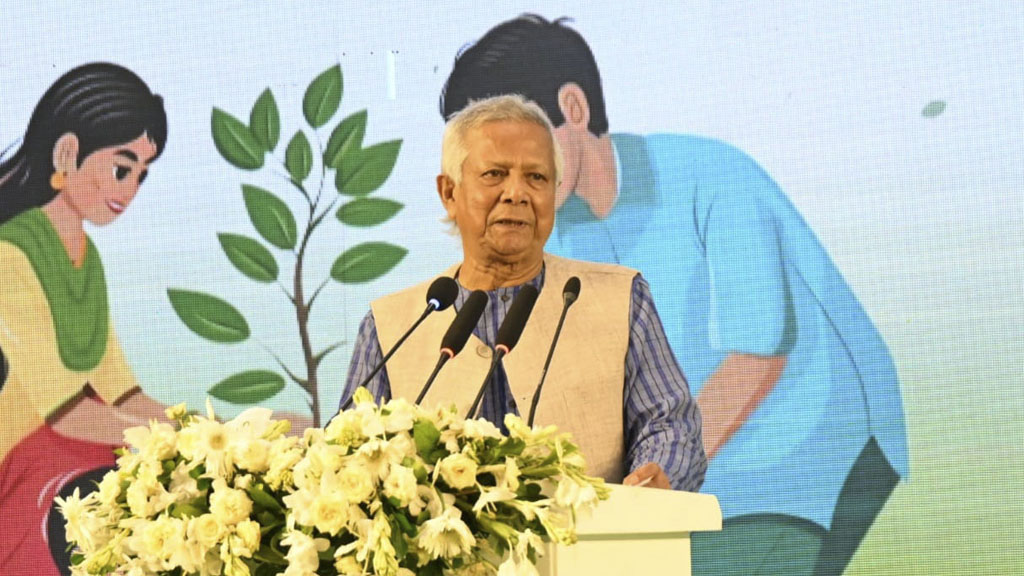 CA for stopping plastic use to save environment