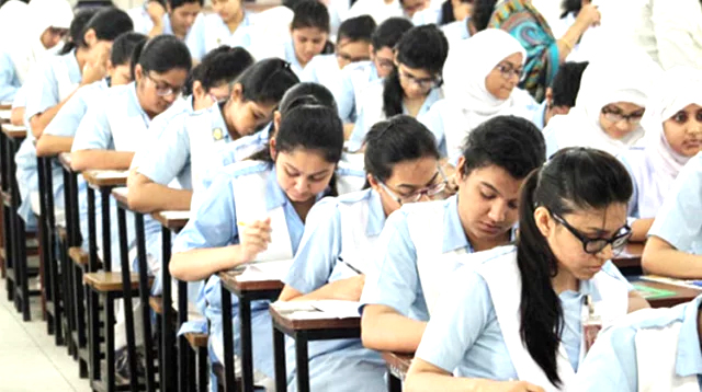 এইচএসসি ও সমমানের পরীক্ষা শুরু