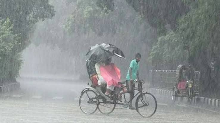 ধেয়ে আসছে শক্তিশালী বৃষ্টিবলয়