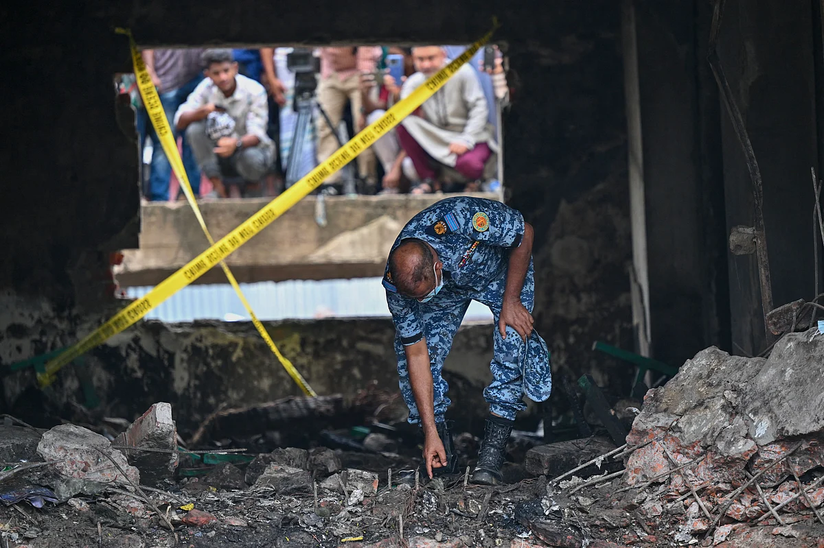 India sends medical team to Dhaka for air crash victims