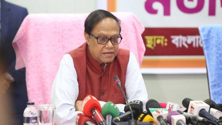 Bank mergers will happen indeed: Governor