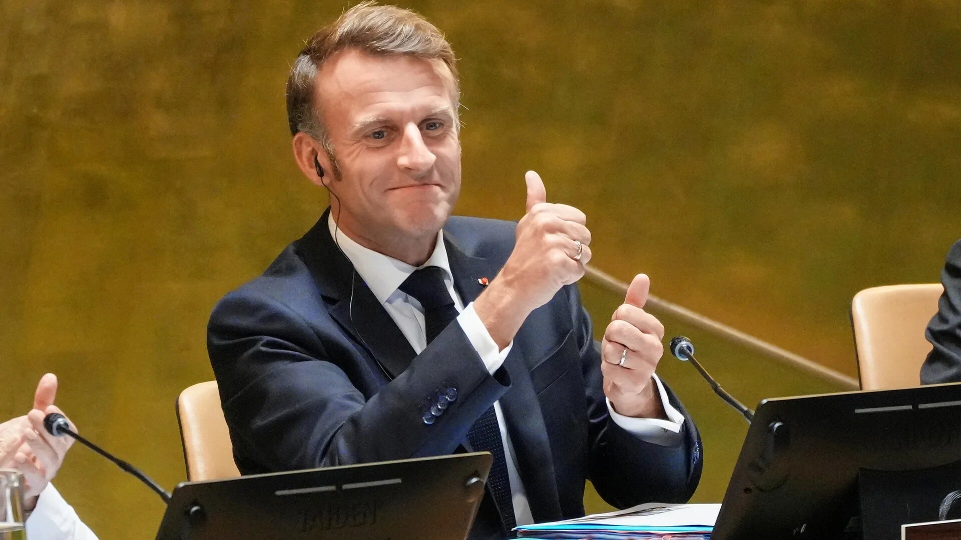 France recognizes Palestinian state at UN summit