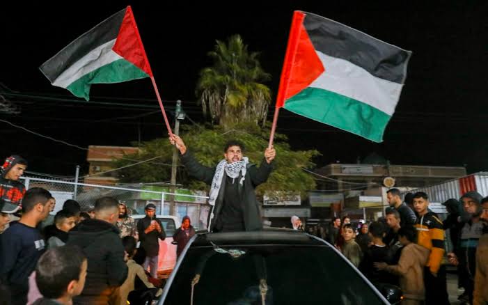Israel and Hamas agree to first phase of Trump's plan to end Gaza war
