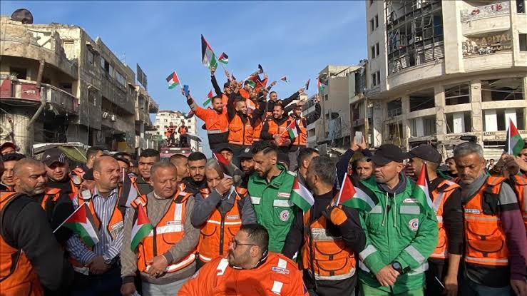 Israel and Hamas sign ceasefire and hostage deal