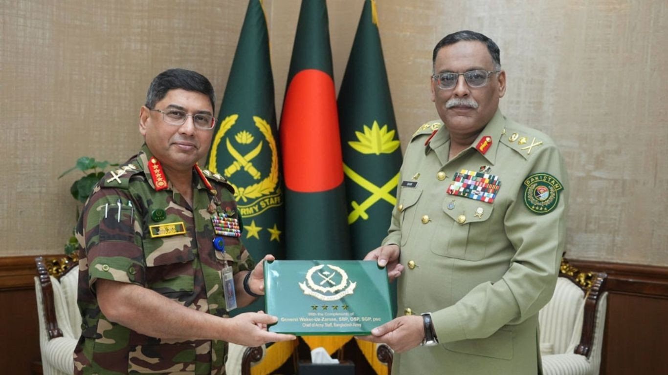 BD, Pakistan discuss strengthening defence, security cooperation