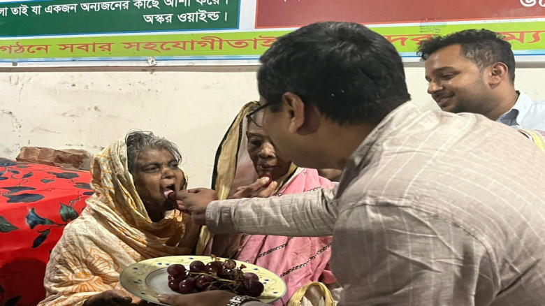 তারেক রহমানের জন্মদিন উপলক্ষে ছিন্নমূল বৃদ্ধাদের দোয়া মাহফিল