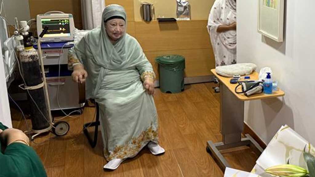 Khaleda has developed infections in heart and lungs: Medical board