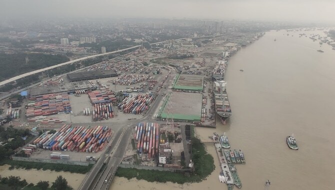 Exports fall for 4th straight month