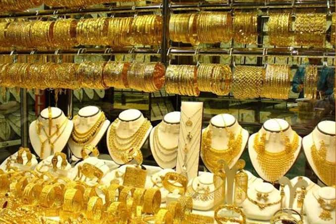 Gold price rises to Tk2.12 lakh per bhori