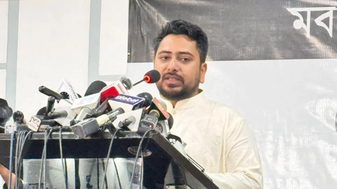 প্রথম আলো-ডেইলি স্টার কার্যালয়ে হামলায় সরকারের ভেতরের একটা অংশের সংশ্লিষ্টতা রয়েছে: নাহিদ